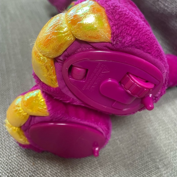 RARE Barney, 2002 Interactive Stuffed Animal, Sings, Hops, Does The Dino Dance - Picture 4 of 9